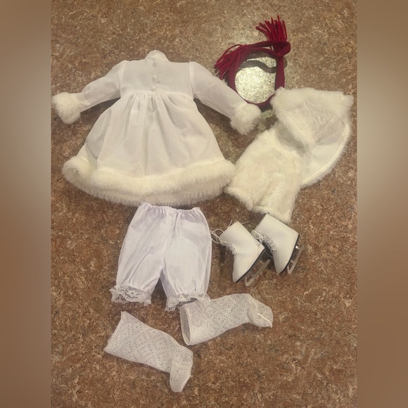 Vintage Winter Fashion Doll, Faux Fur Shrug, Dress, Lace Up Ice Skates, Scarf + - Picture 8 of 16